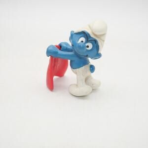 20184 Bullfighter Matador Smurf 2” Vintage Smurfs Figurine Hong Kong Berrie 1984